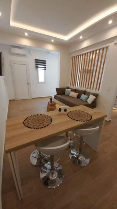 Deja Vu Ευχάριστο Σπίτι Στο Κέντρο Του Νησιού Ίου Appartement Chora  Buitenkant foto